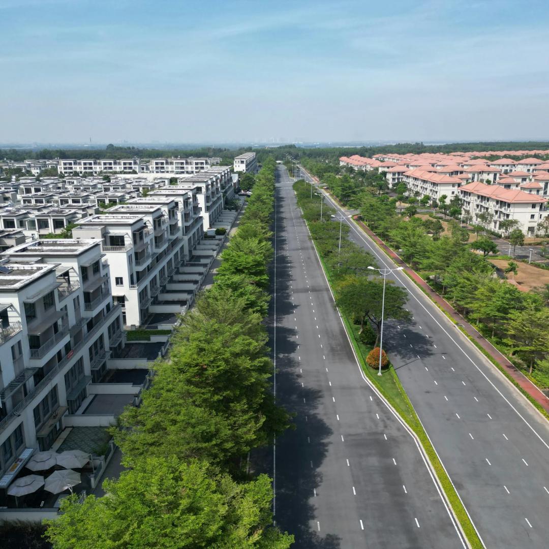 Commercial Land